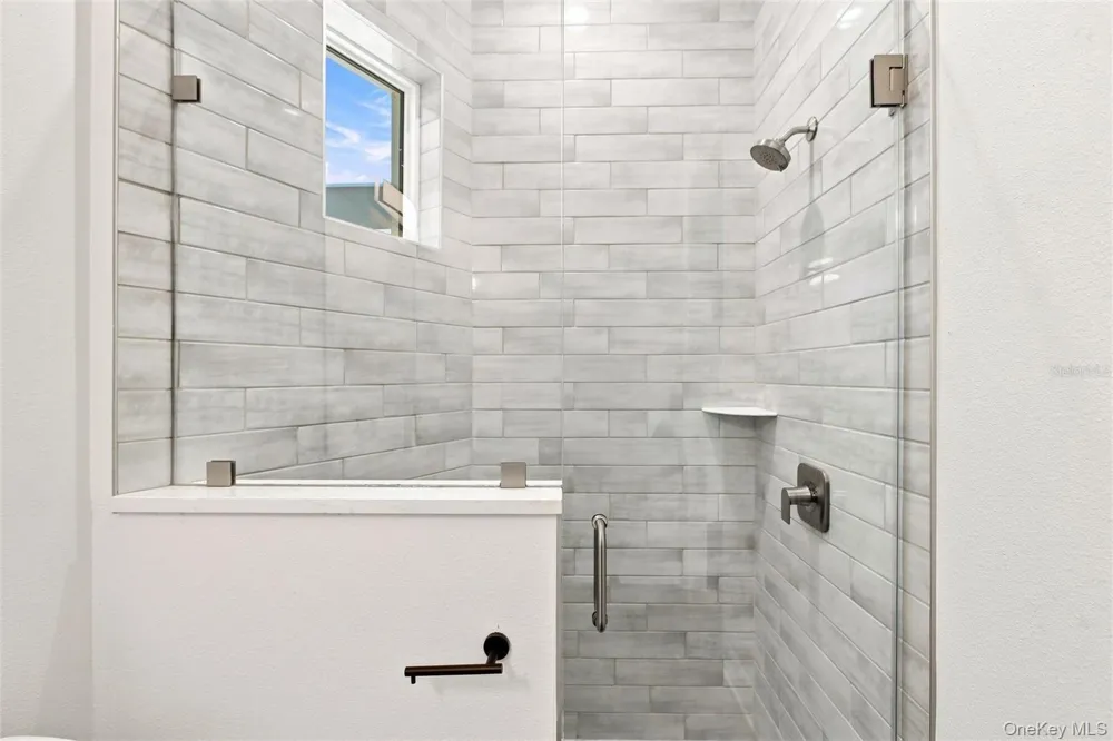 8146 Tropicaire Call Listing Agent, FL 34291
