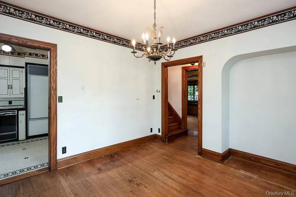8654 Somerset Street Jamaica Estates, NY 11432