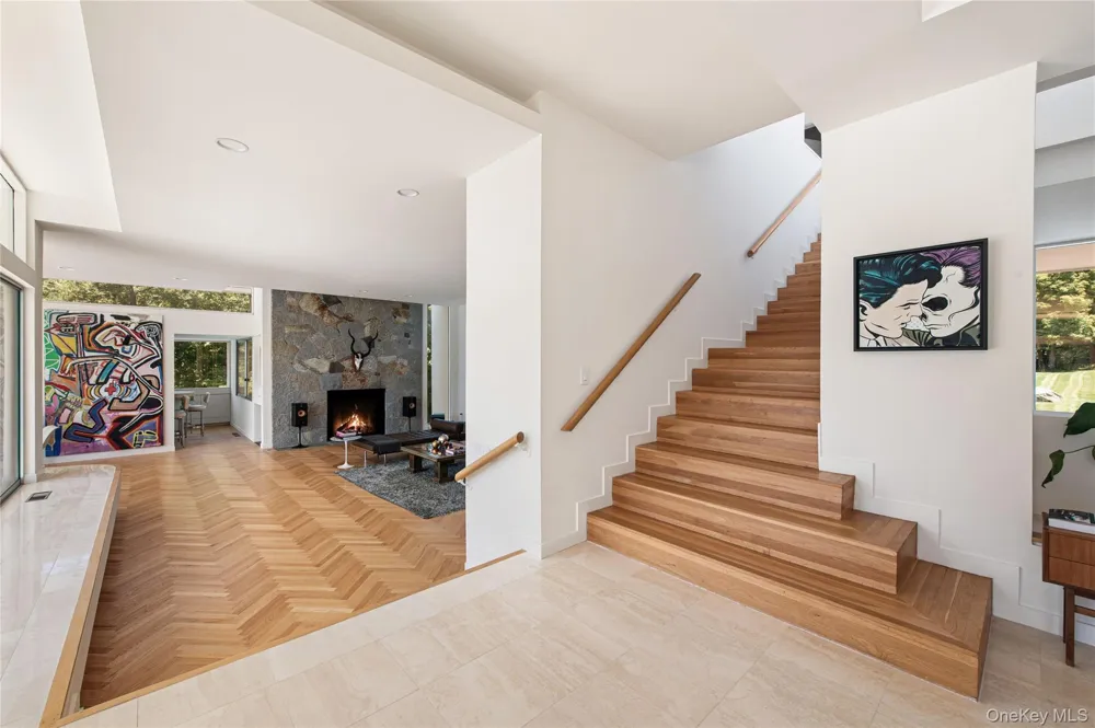 10 Dogwood Hills Road Pound Ridge, NY 10576