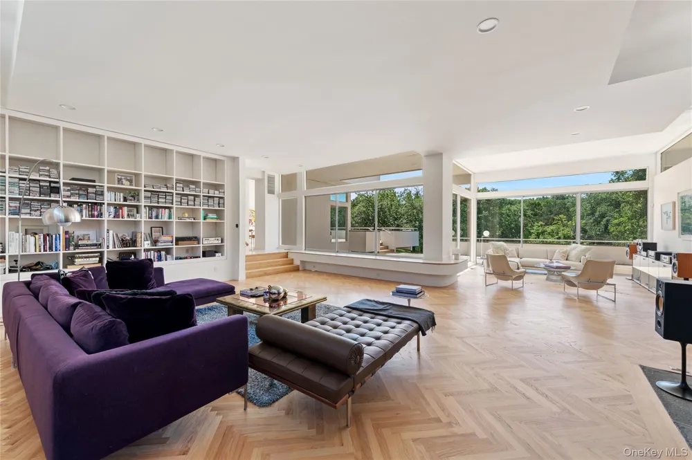 10 Dogwood Hills Road Pound Ridge, NY 10576