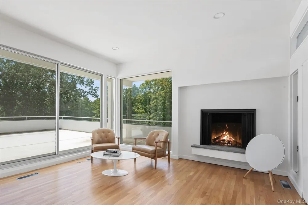 10 Dogwood Hills Road Pound Ridge, NY 10576
