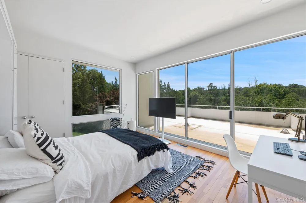 10 Dogwood Hills Road Pound Ridge, NY 10576