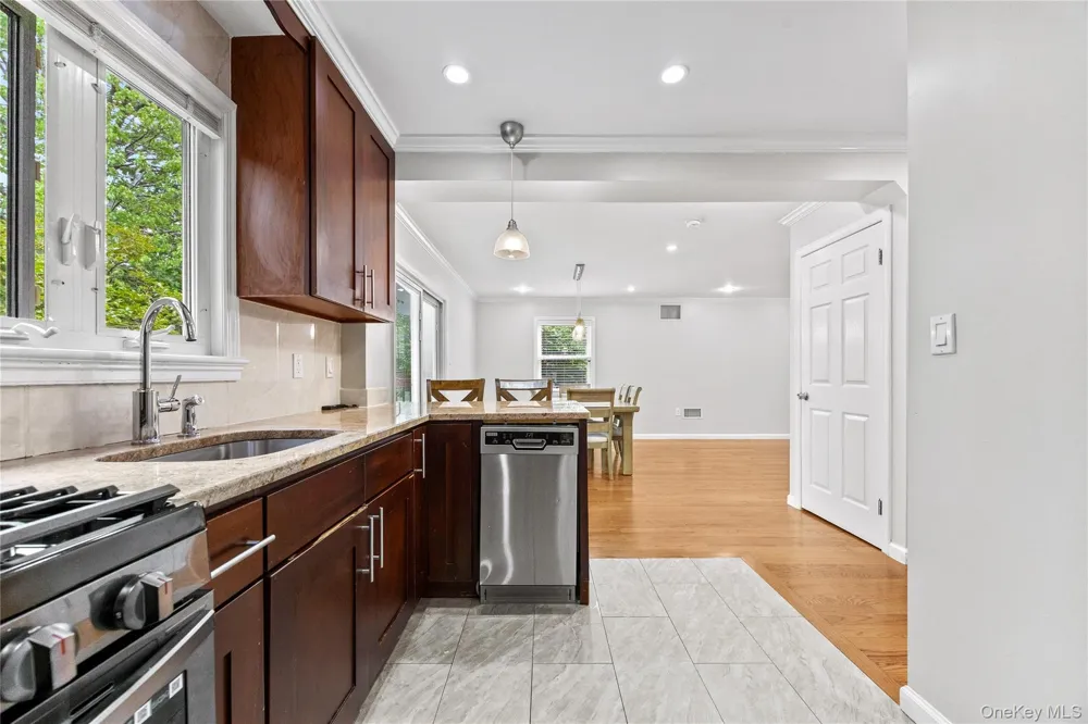164-31 Underhill Avenue Fresh Meadows, NY 11365