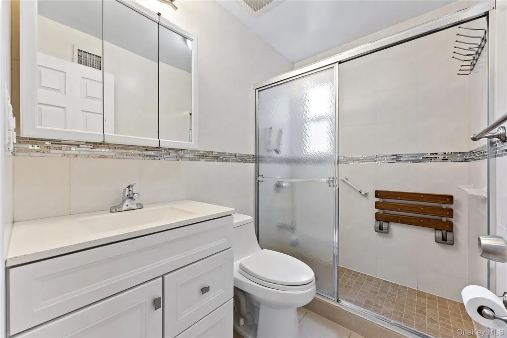 164-31 Underhill Avenue Fresh Meadows, NY 11365