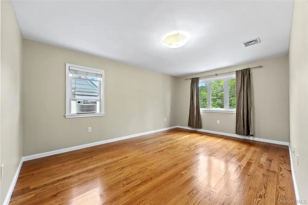164-31 Underhill Avenue Fresh Meadows, NY 11365