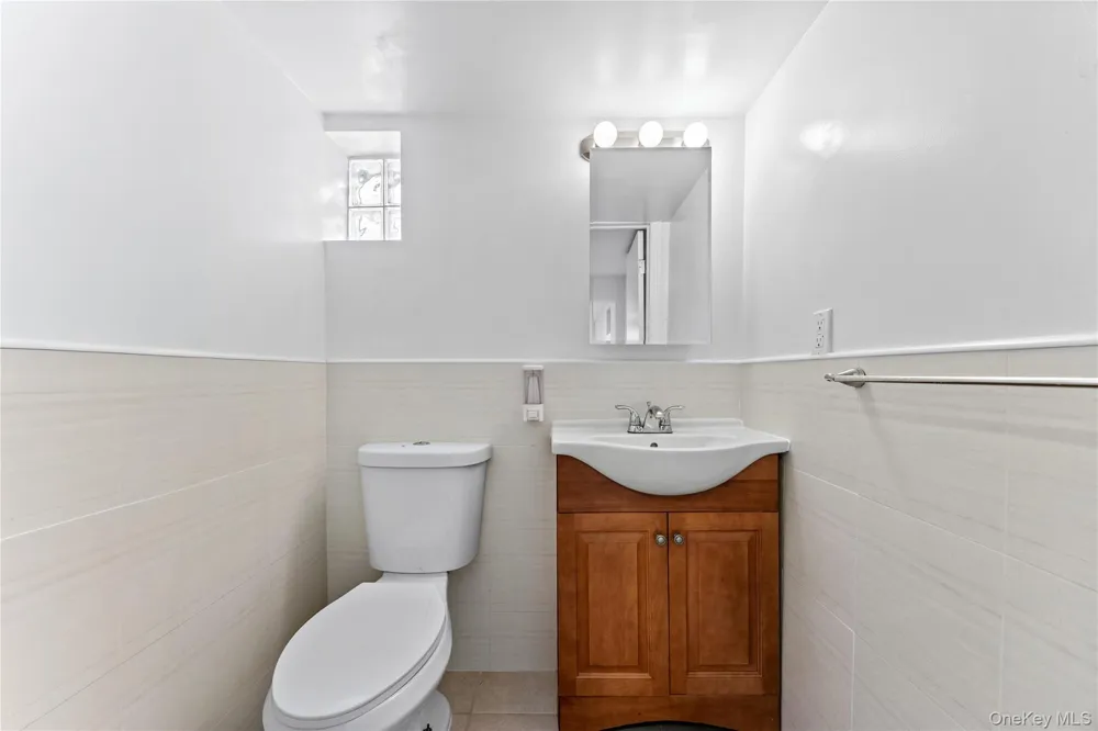 164-31 Underhill Avenue Fresh Meadows, NY 11365