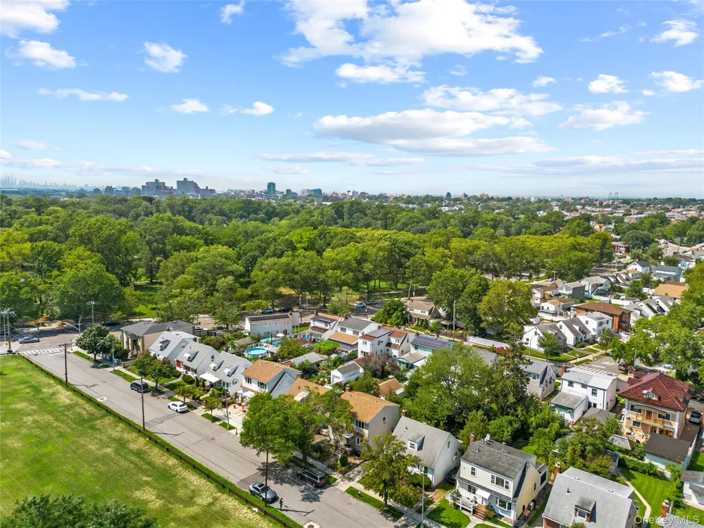 164-31 Underhill Avenue Fresh Meadows, NY 11365