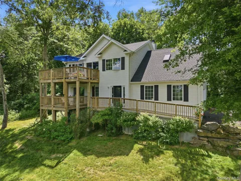 15 Meadow Drive