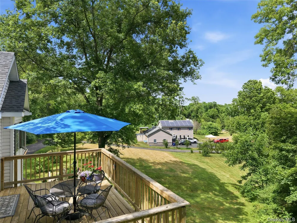 15 Meadow Drive Red Hook, NY 12571
