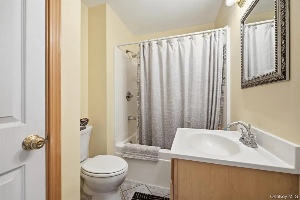 15 Meadow Drive Red Hook, NY 12571