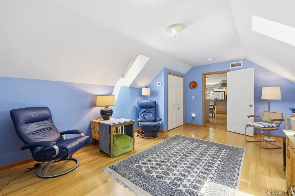 15 Meadow Drive Red Hook, NY 12571