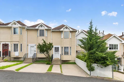 29 Tappen Court