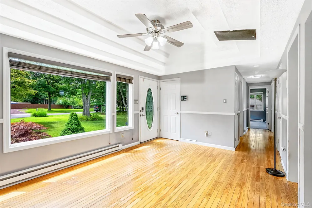 117 Broadway Shirley, NY 11967
