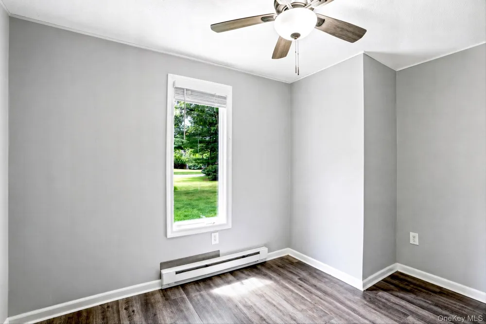 117 Broadway Shirley, NY 11967