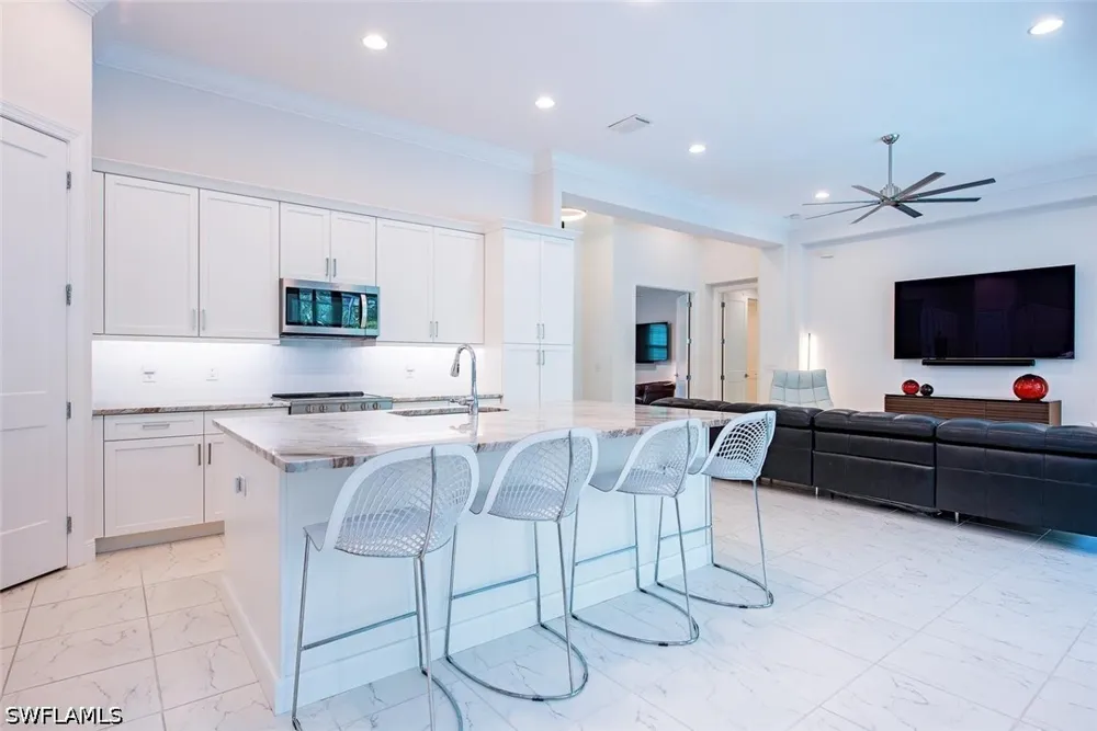 11TH AVENUE SW Naples, FL 34116