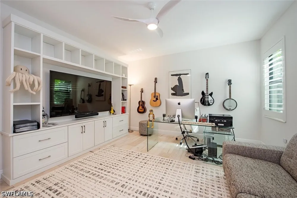 11TH AVENUE SW Naples, FL 34116