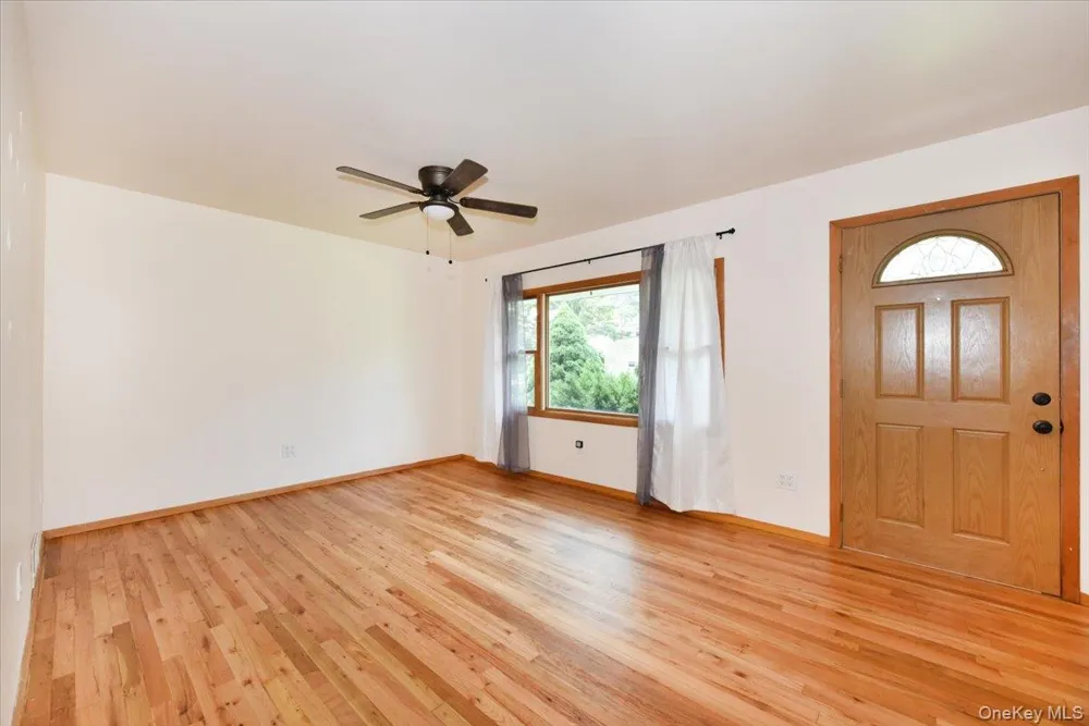 257 Maple Street Massapequa Park, NY 11762