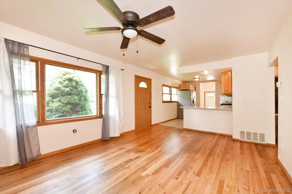 257 Maple Street Massapequa Park, NY 11762