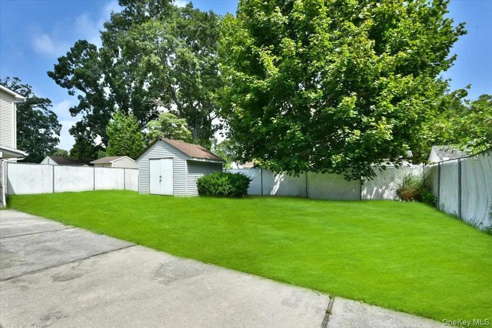 257 Maple Street Massapequa Park, NY 11762