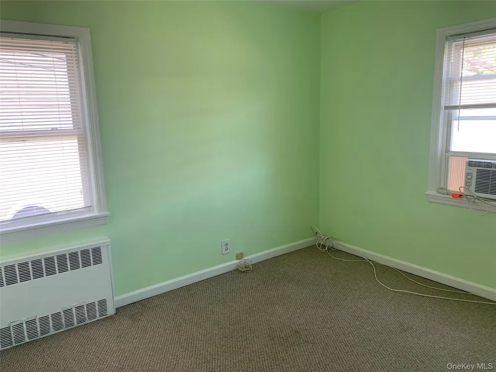 431 E Chester Street Long Beach, NY 11561