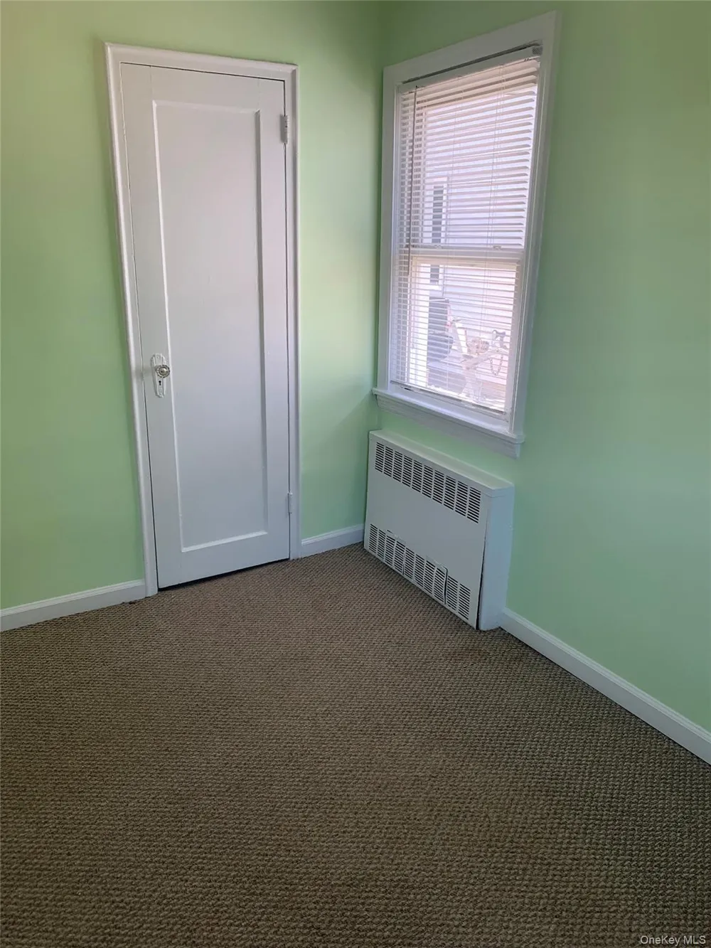 431 E Chester Street Long Beach, NY 11561