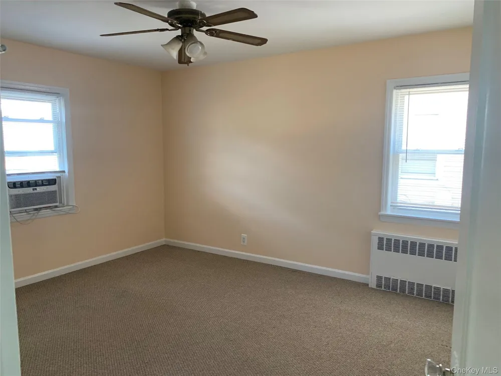 431 E Chester Street Long Beach, NY 11561
