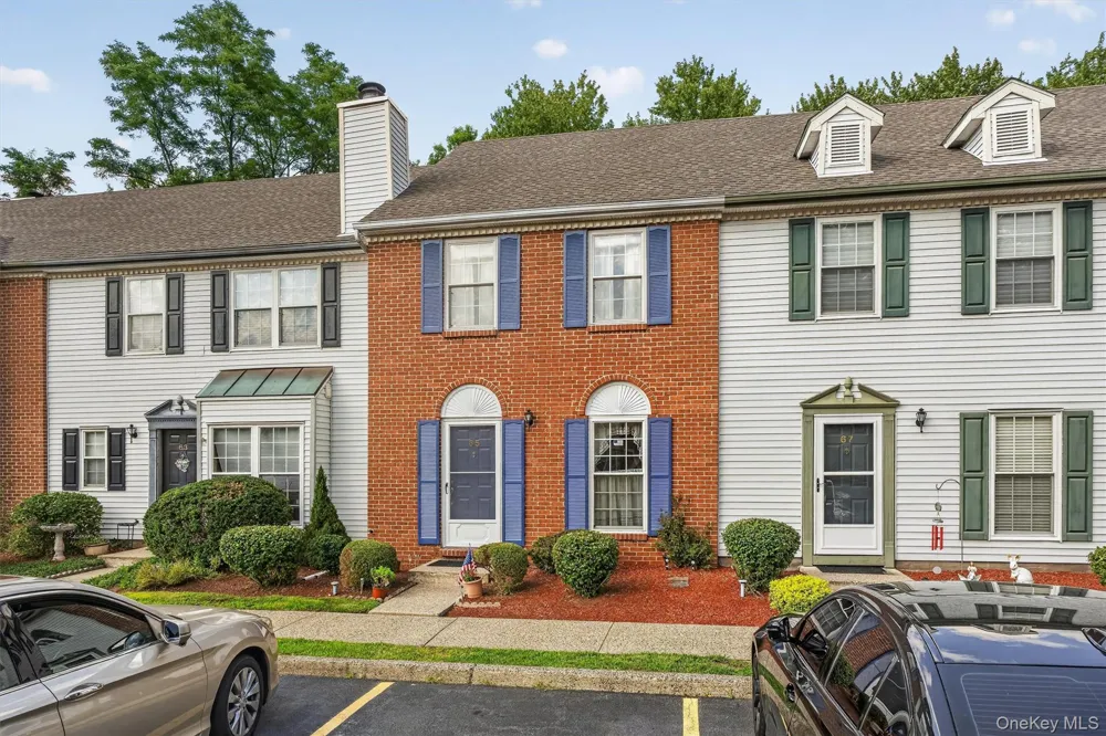 65 Yorkshire Terrace Washingtonville, NY 10992