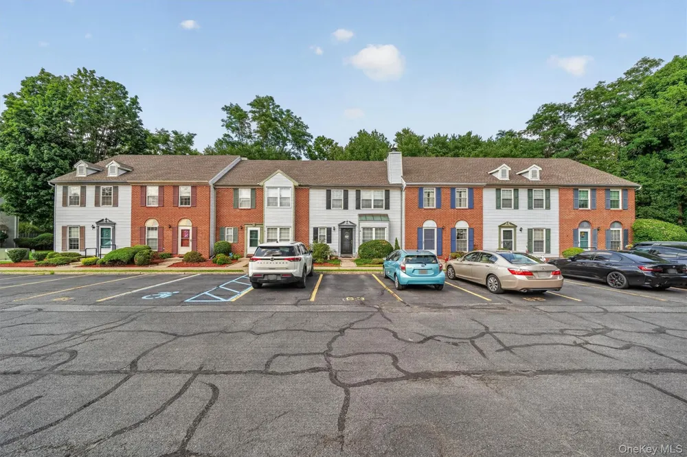 65 Yorkshire Terrace Washingtonville, NY 10992
