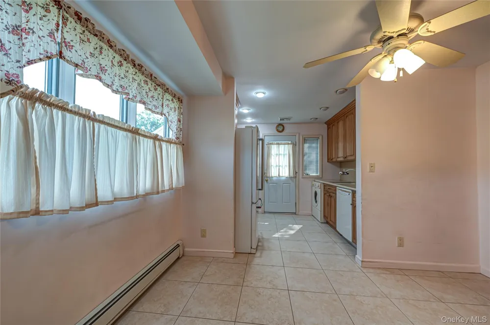 3986 Maplewood Drive Seaford, NY 11783