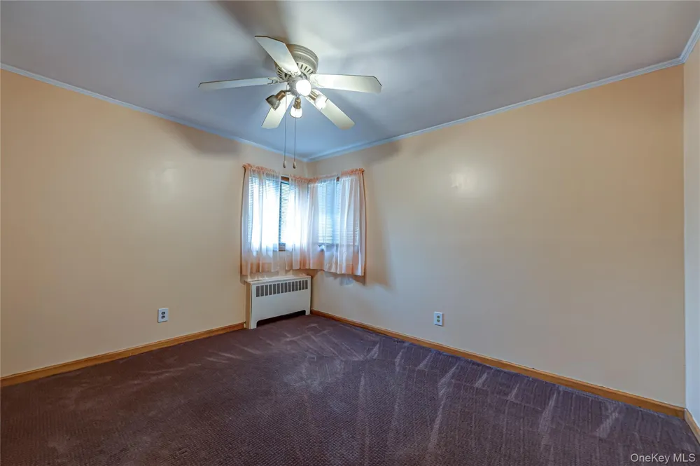 3986 Maplewood Drive Seaford, NY 11783