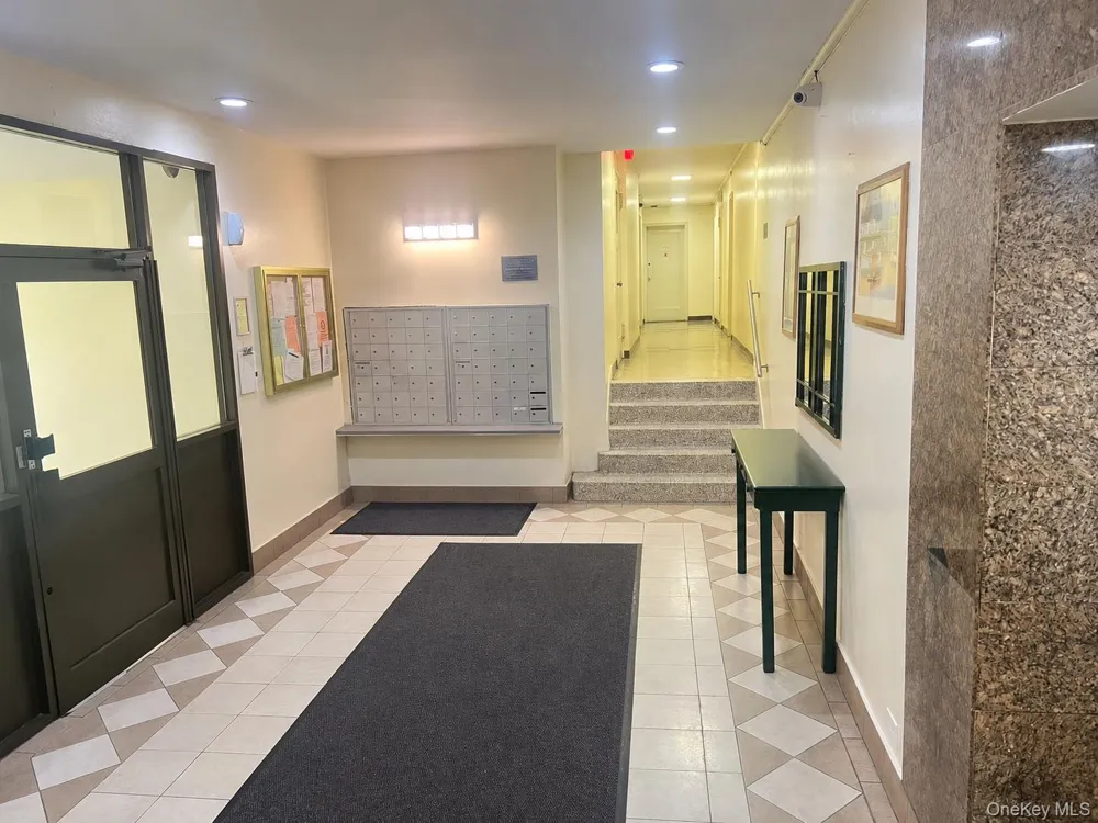 88-30 182nd Street #3F Hollis, NY 11423