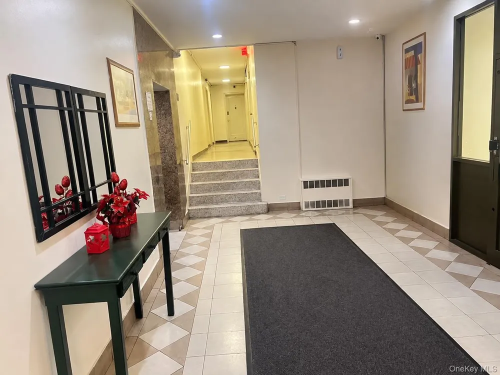 88-30 182nd Street #3F Hollis, NY 11423