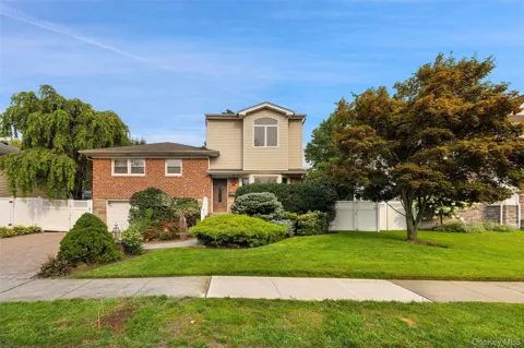 26 Kathleen Drive E
