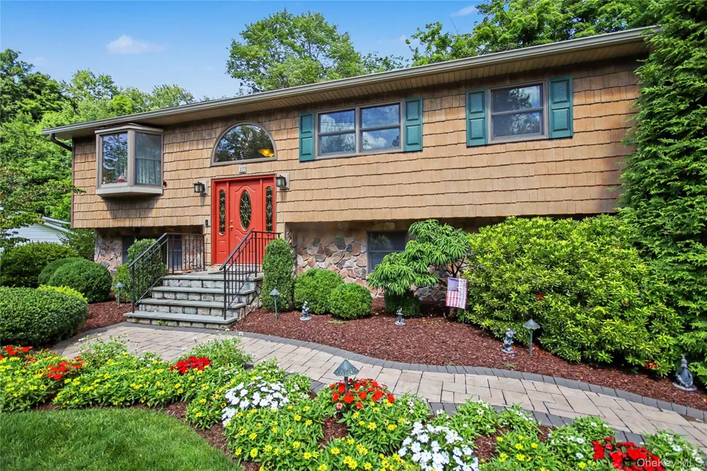 17 Scotsdale Road Carmel, NY 10512