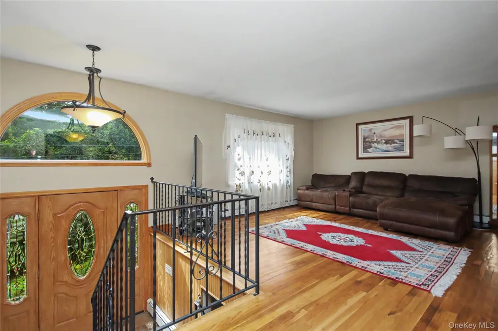 17 Scotsdale Road Carmel, NY 10512