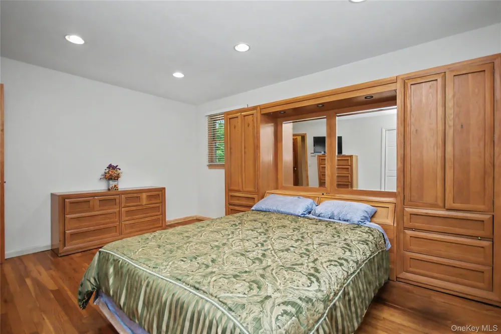 17 Scotsdale Road Carmel, NY 10512