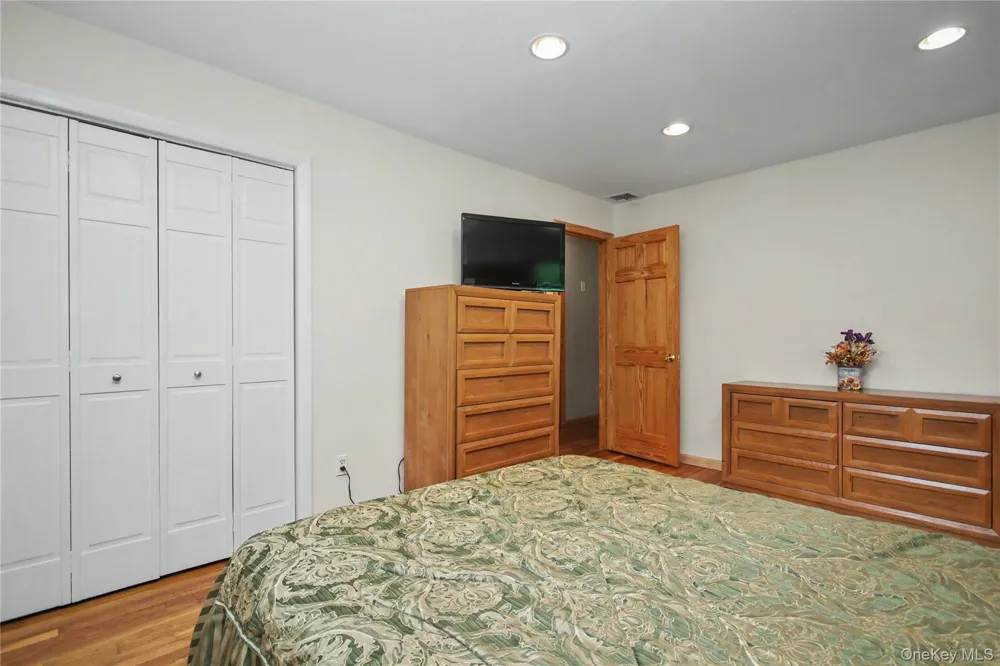17 Scotsdale Road Carmel, NY 10512
