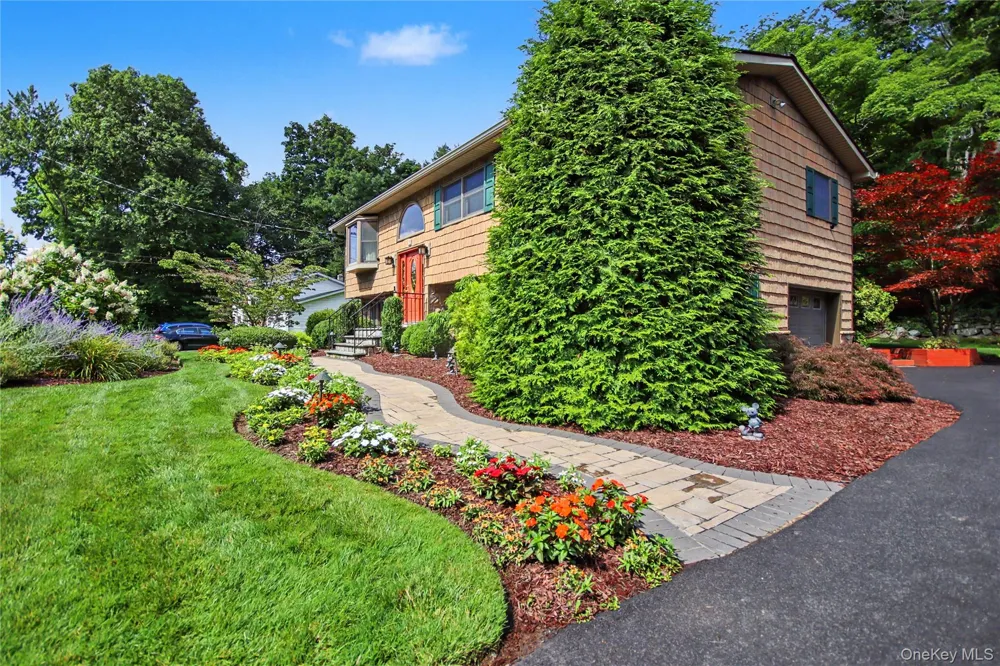17 Scotsdale Road Carmel, NY 10512
