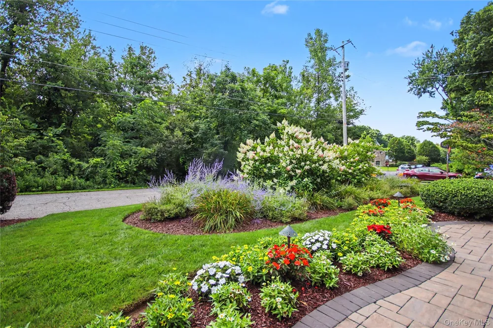 17 Scotsdale Road Carmel, NY 10512