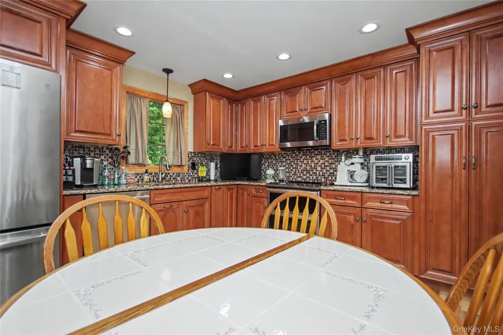 17 Scotsdale Road Carmel, NY 10512