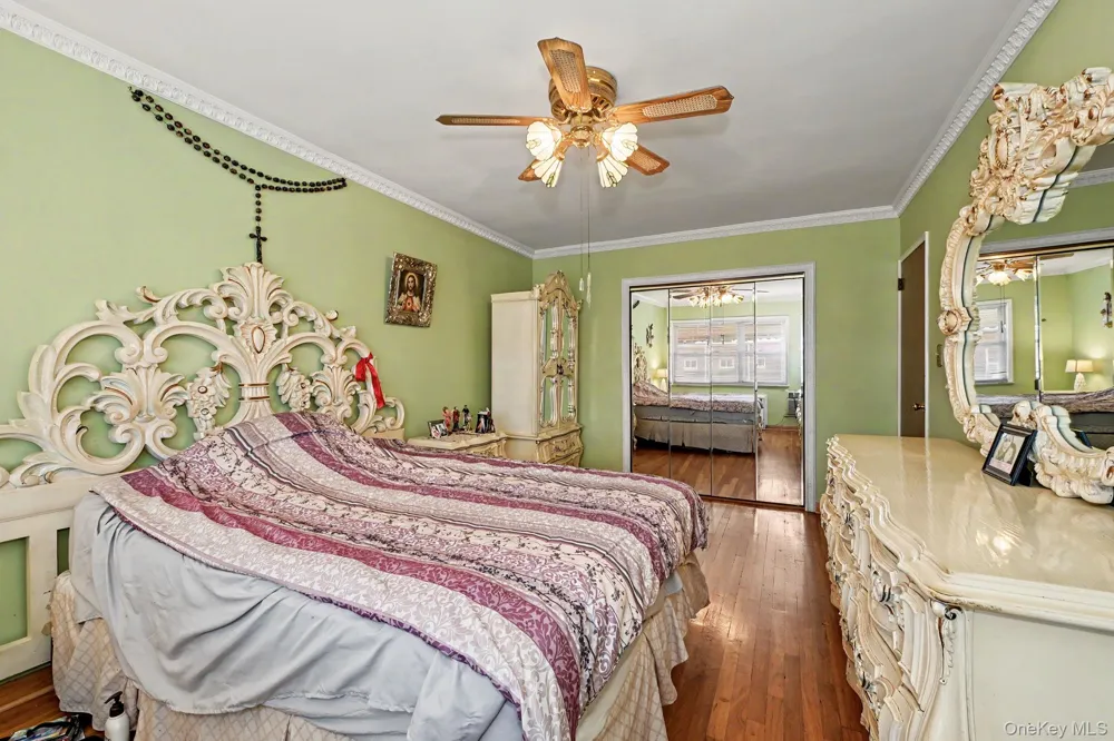 25-19 76th Street East Elmhurst, NY 11370