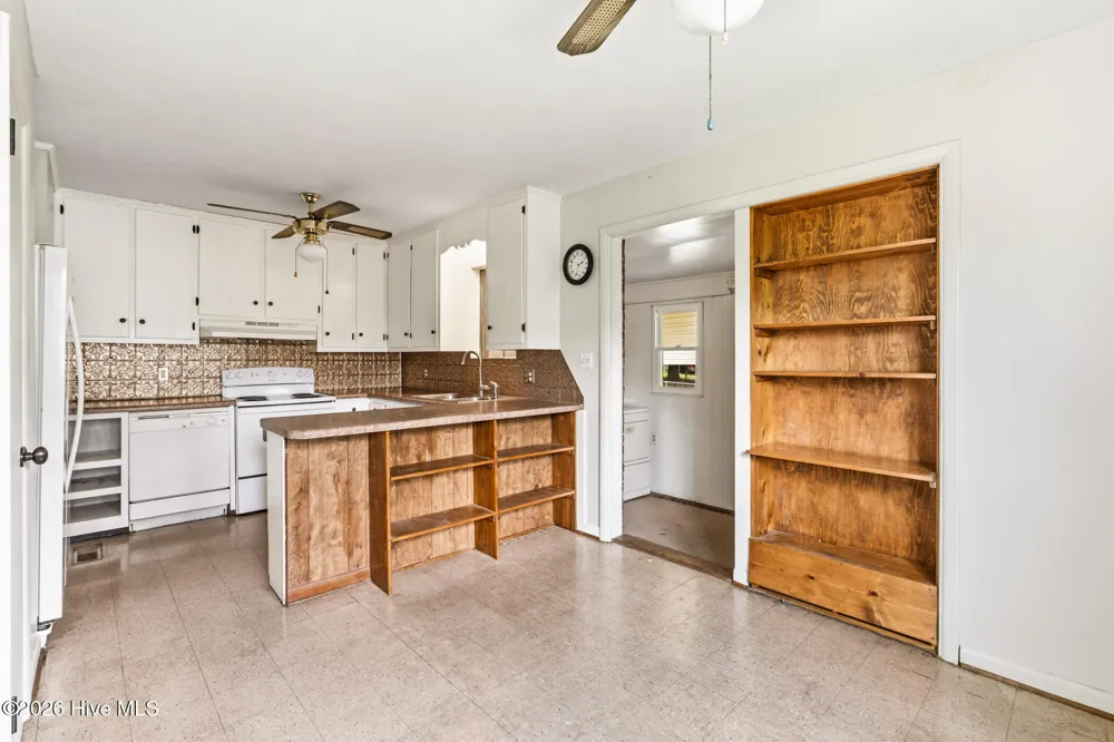 1020 Laurel Avenue Rockingham, NC 28379