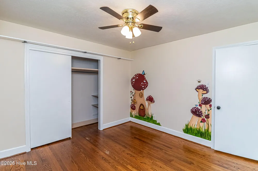 113 Lake Avenue Dudley, NC 28333
