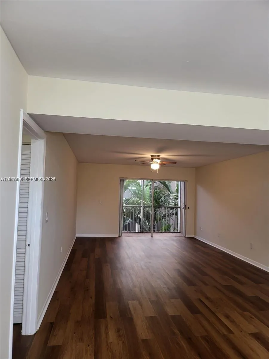 21121 SW 85th Ave #311 Cutler Bay, FL 33189