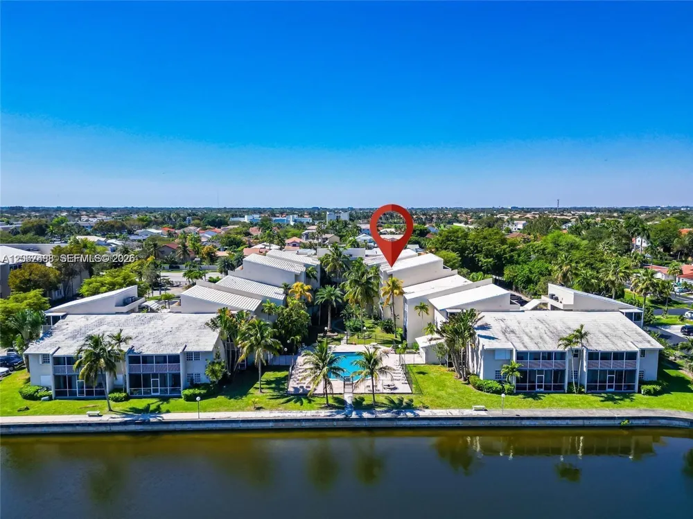 21121 SW 85th Ave #311 Cutler Bay, FL 33189