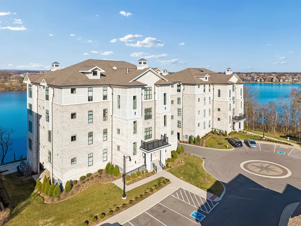 1024 Club View Dr #D202 Gallatin, TN 37066