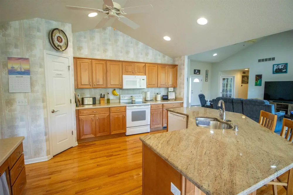 2539 Rushbrook Drive Flint Charter Township, MI 48433