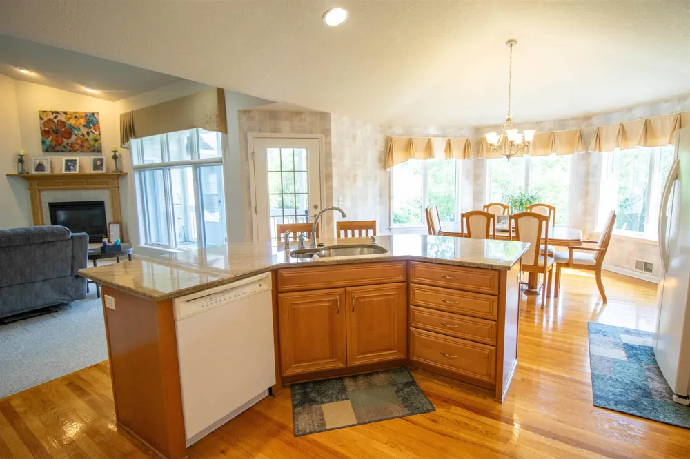 2539 Rushbrook Drive Flint Charter Township, MI 48433