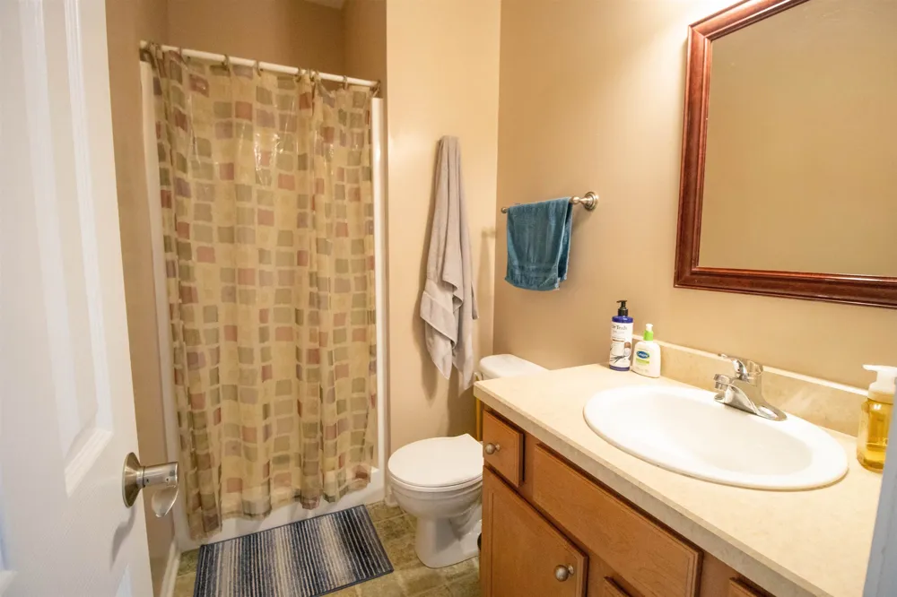 2539 Rushbrook Drive Flint Charter Township, MI 48433
