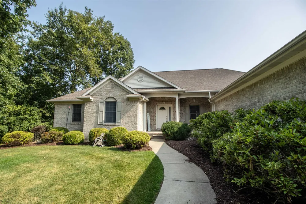2539 Rushbrook Drive Flint Charter Township, MI 48433